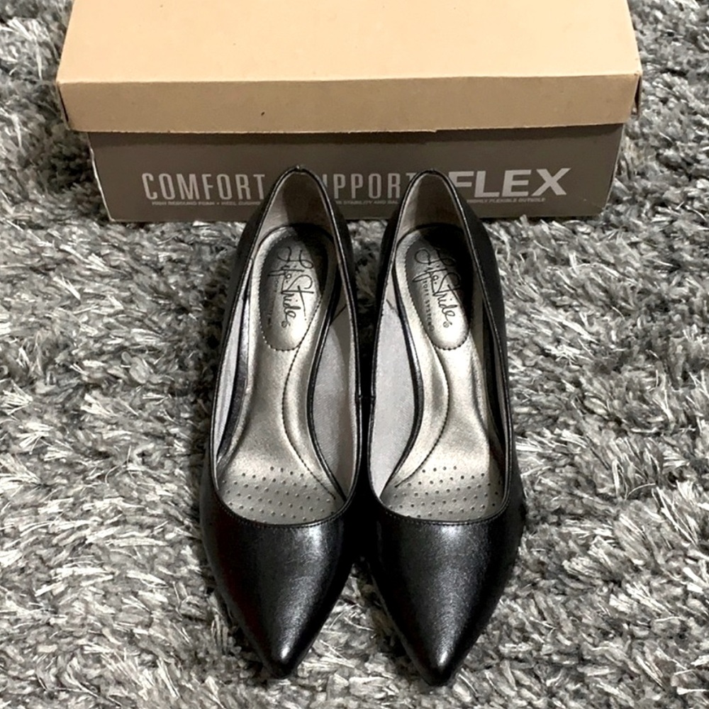 Life Stride Pumps